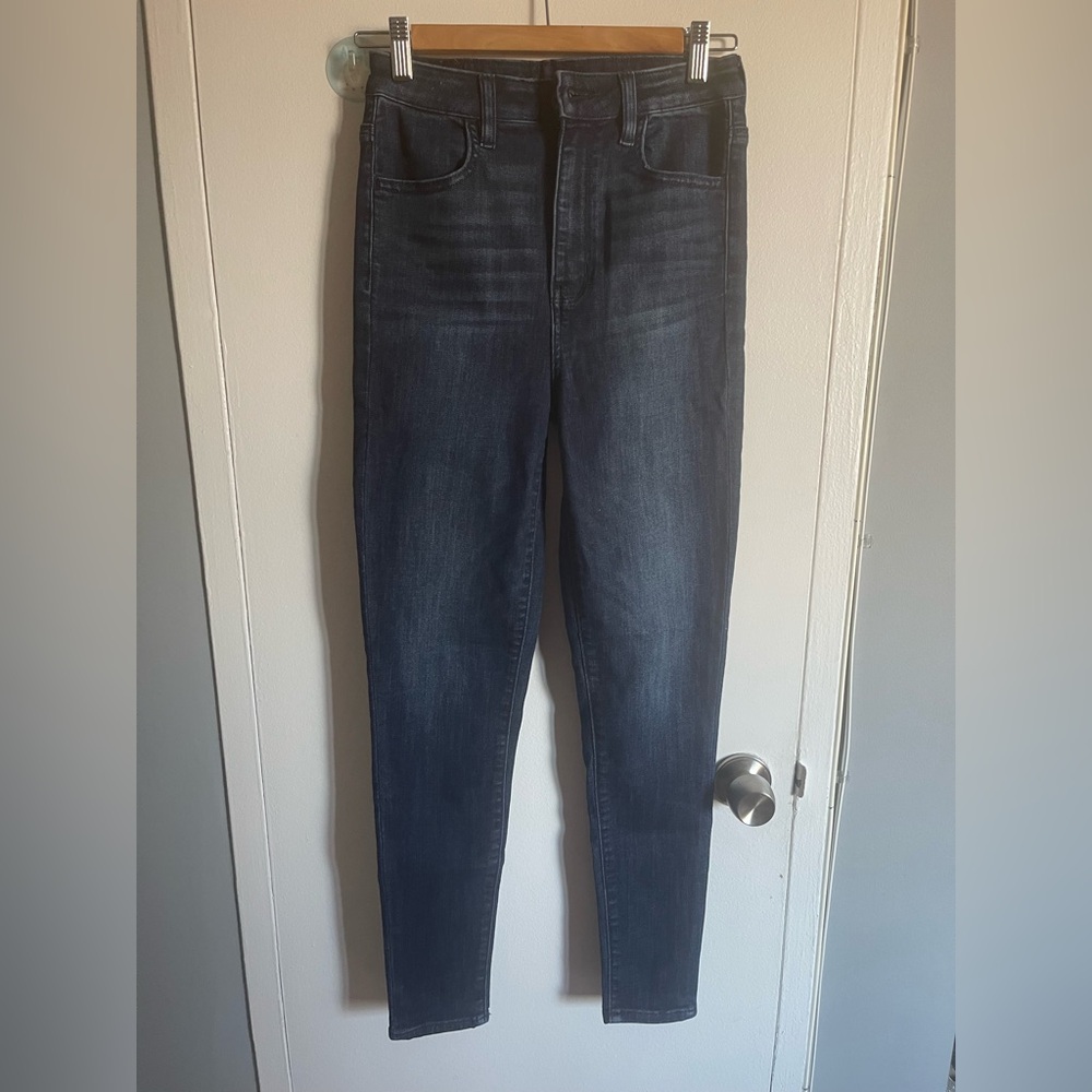 American Eagle Dark Wash Skinny Jeans Size 4 Next Level Stretch